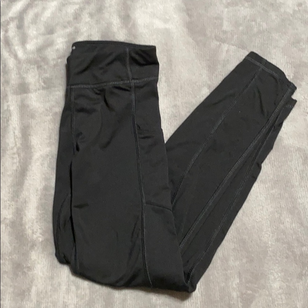 Girls active leggings with pockets size small